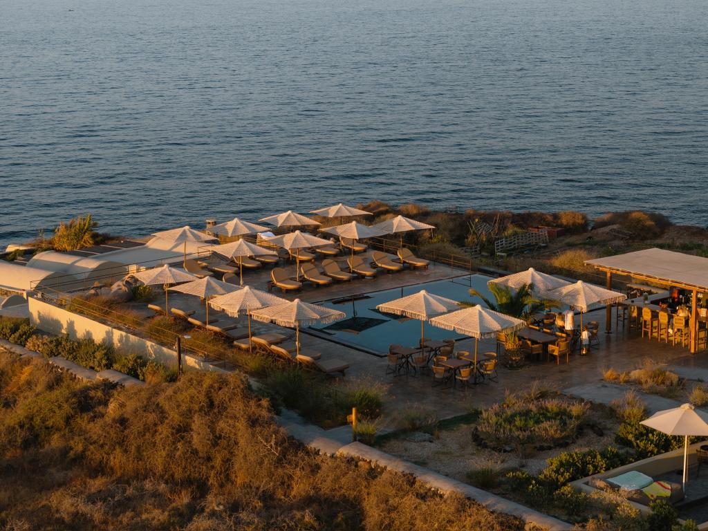 Colombos Beachfront