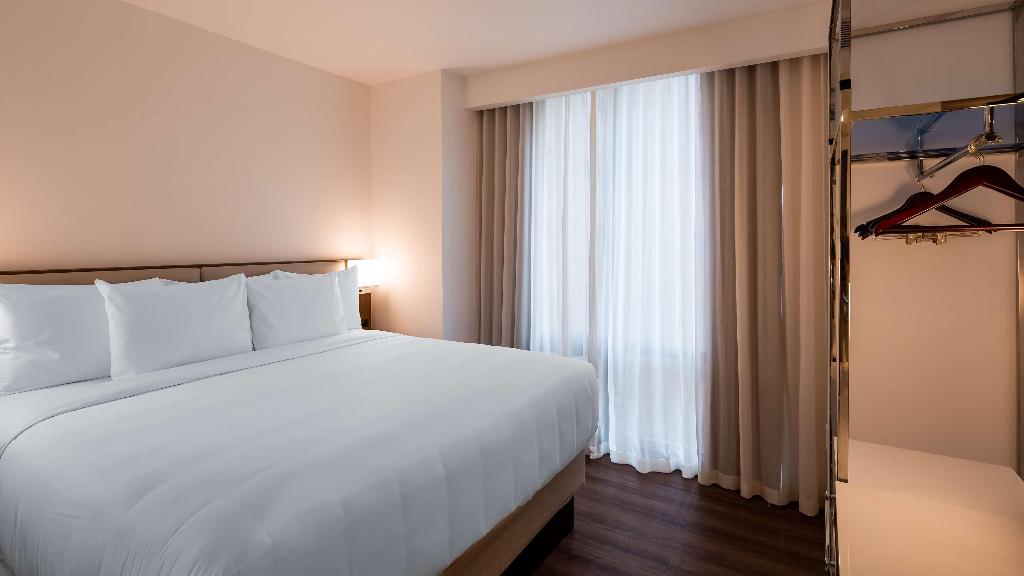 Best Western Premier Empire State Hotel