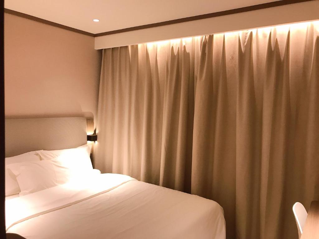 Hanting Hotel Beijing Yansha Xinyuanli