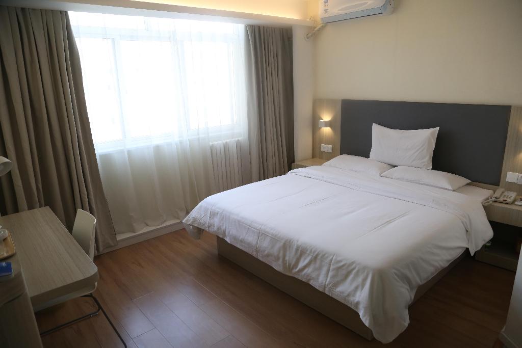Hanting Hotel (Xi’an Jingwei Industrial Park)