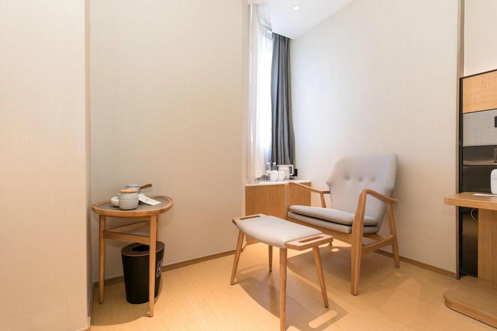 Ji Hotel (Shanghai Hongqiao Maotai Road)