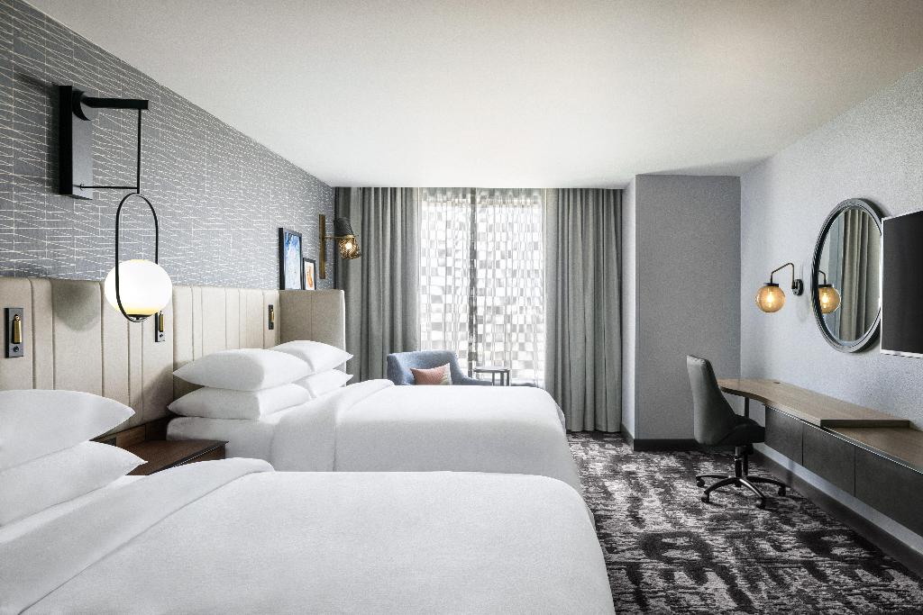 Crowne Plaza Kearney