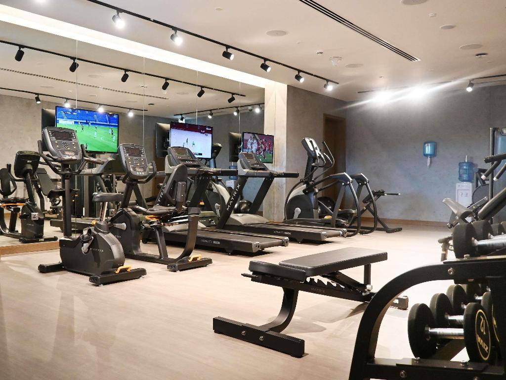 Mercure Dubai Gold District - Sports and Entertainment