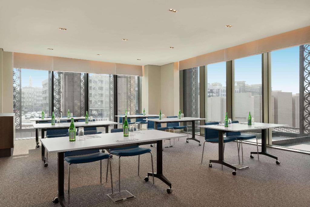 Mercure Dubai Gold District - Conferences