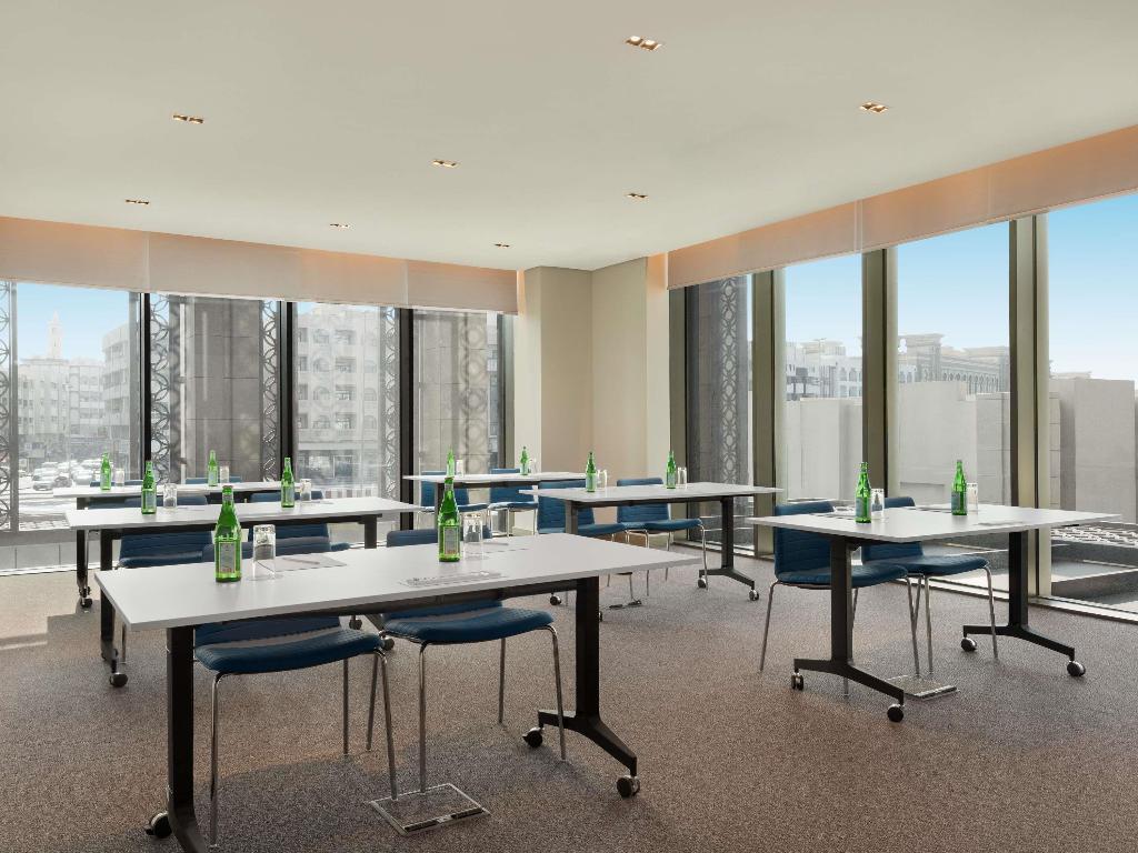 Mercure Dubai Gold District - Conferences