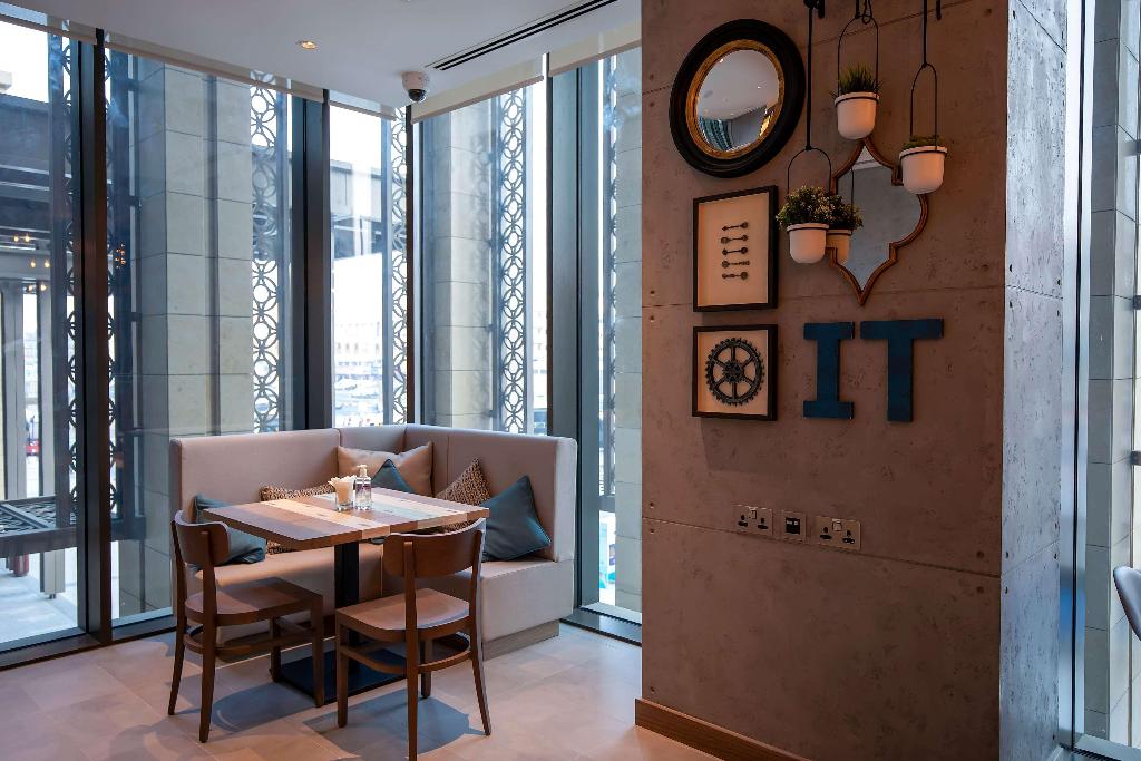 Mercure Dubai Gold District - Restaurant