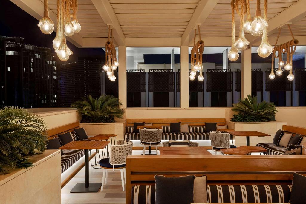 Mercure Dubai Gold District - Restaurant
