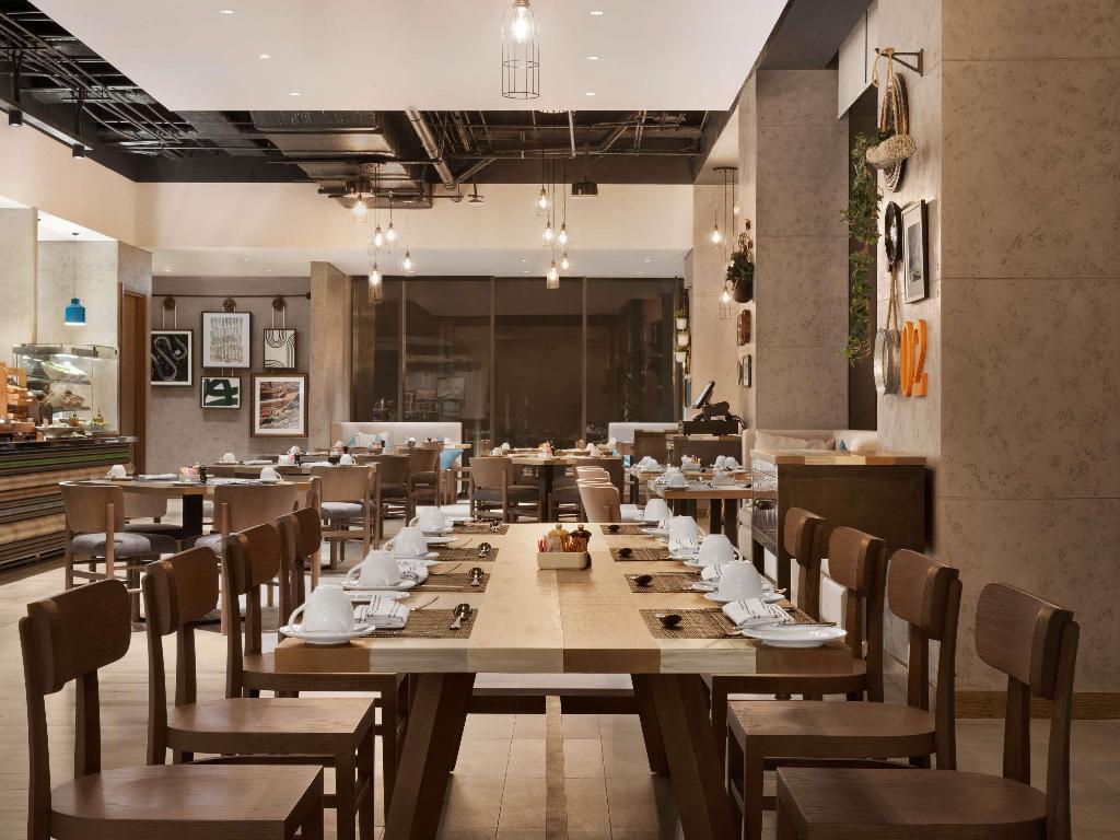 Mercure Dubai Gold District - Restaurant