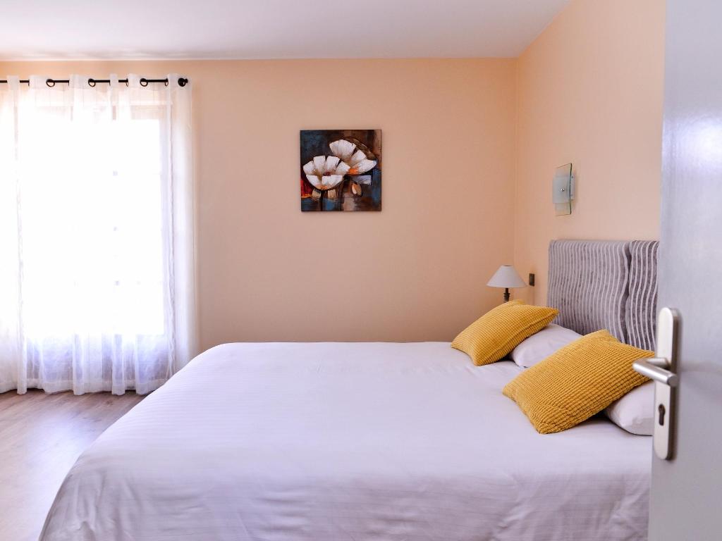 Logis Hotel Le Chene Vert