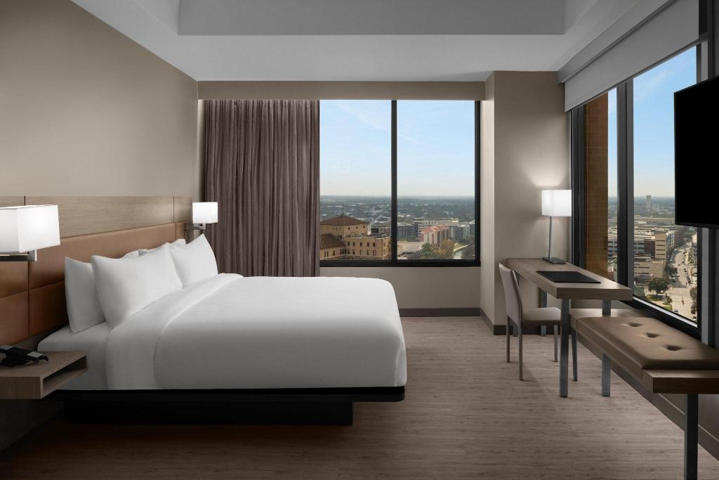 AC Hotel by Marriott San Antonio Riverwalk
