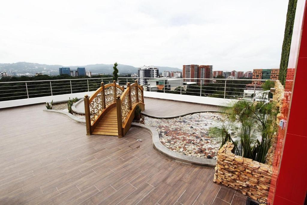 Adriatika Hotel & Residence, Zona 13 & the Airport