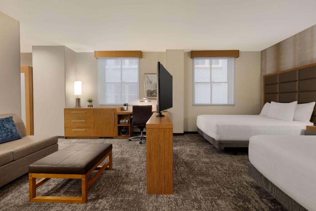 Hyatt Place Houston Downtown