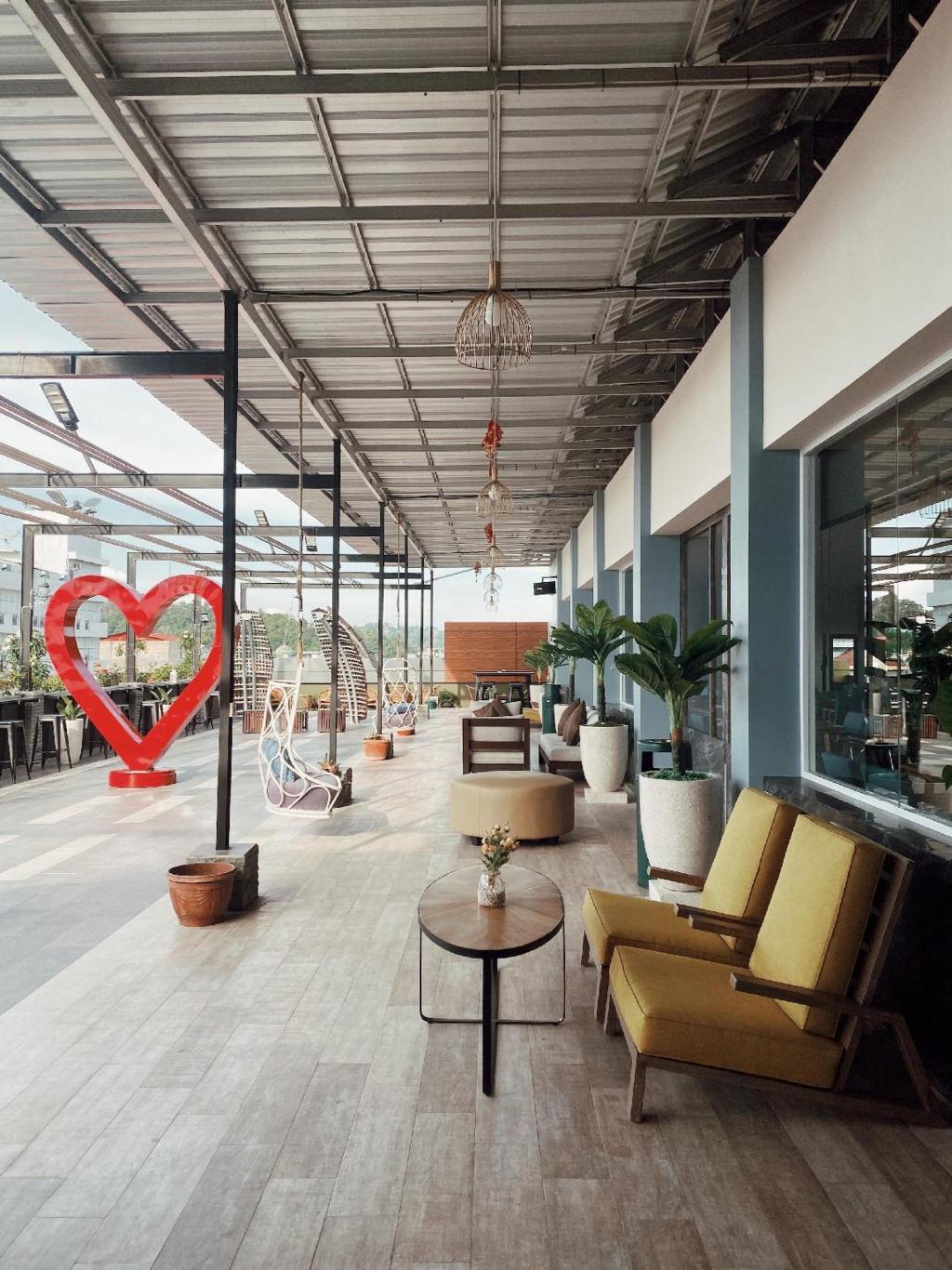 Hotel Paradise by CaLia Tarakan