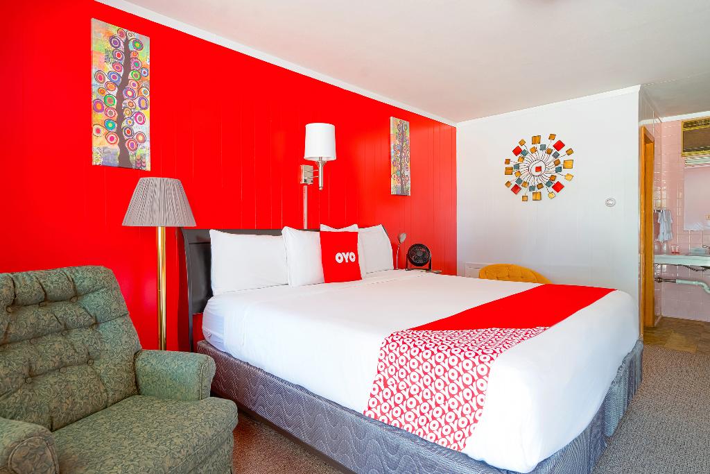 OYO Hotel Lamberton Hwy 14