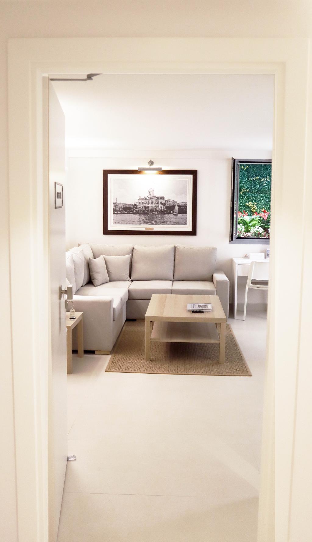 Gallery Suites &  Residences Piraeus