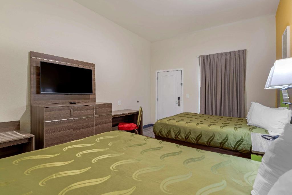 Quality Inn & Suites Elgin