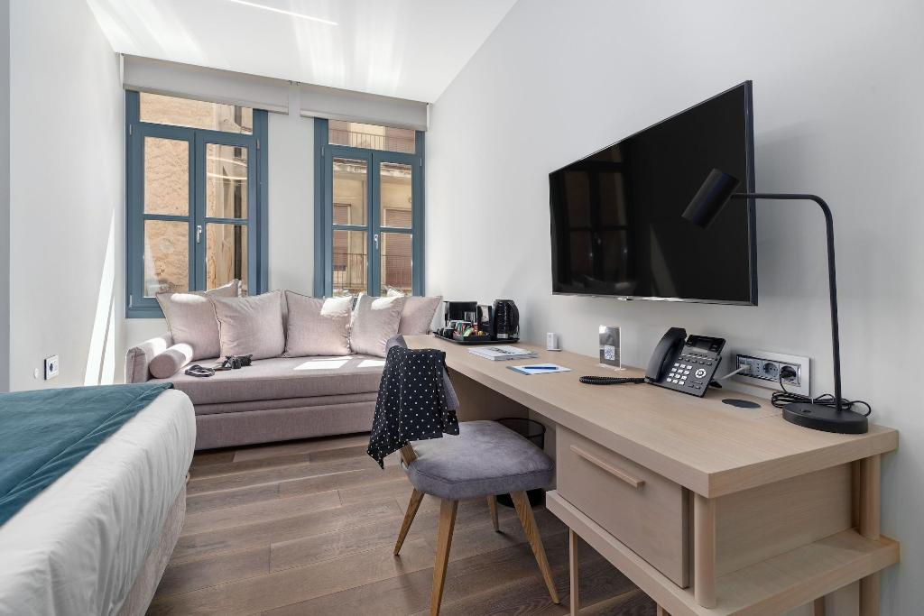 Hellenic Vibes Smart Hotel