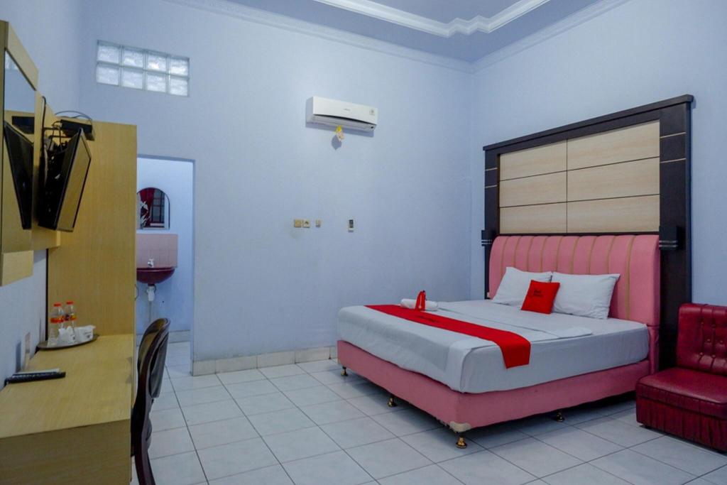 Formerly RedDoorz Syariah Stasiun Pekalongan 2