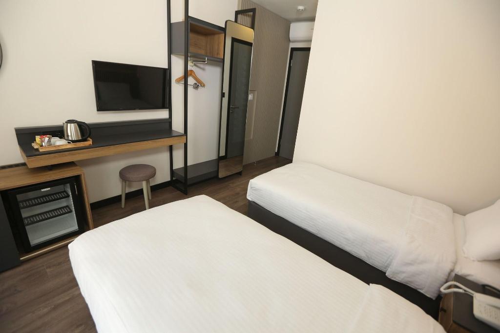 Moja City Hotel