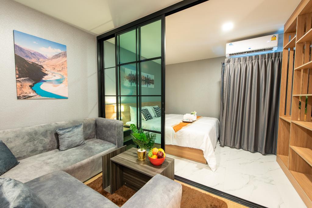 Metro Hotel Ratchada 36 by ZUZU