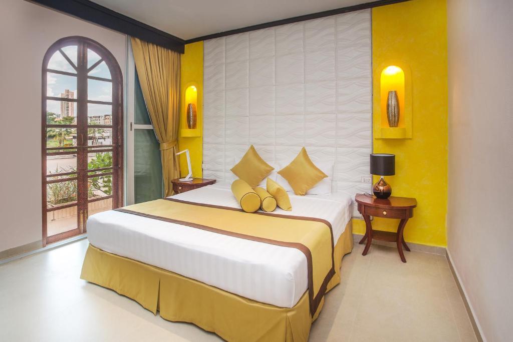 Poseidon Boutique Hotel by ZUZU