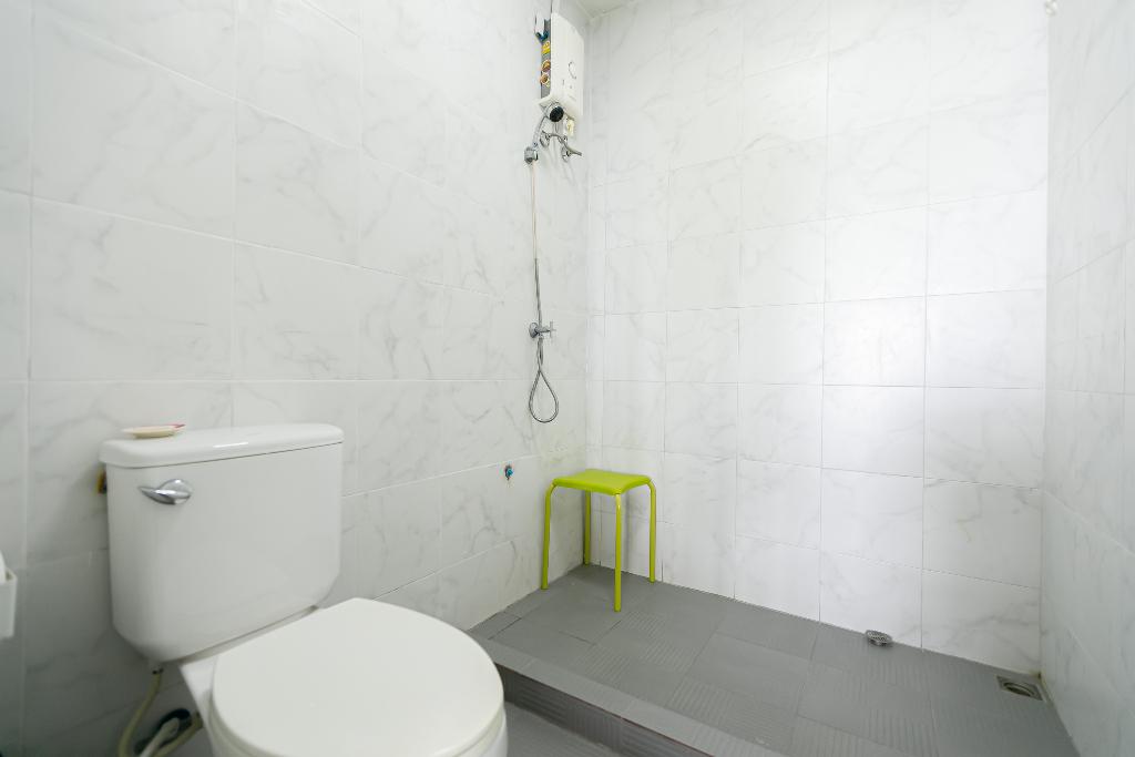Wong Amat House by ZUZU