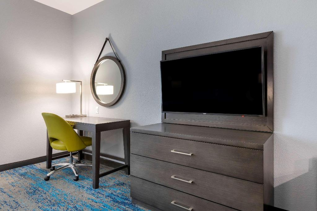 Comfort Inn & Suites Adrian