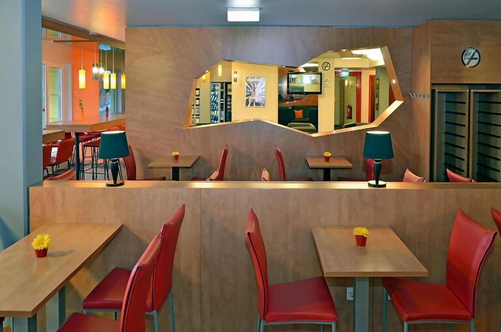 Hotel B&B Hotel Frankfurt-Niederrad, Deutschland, Frankfurt am Main. Großes 2