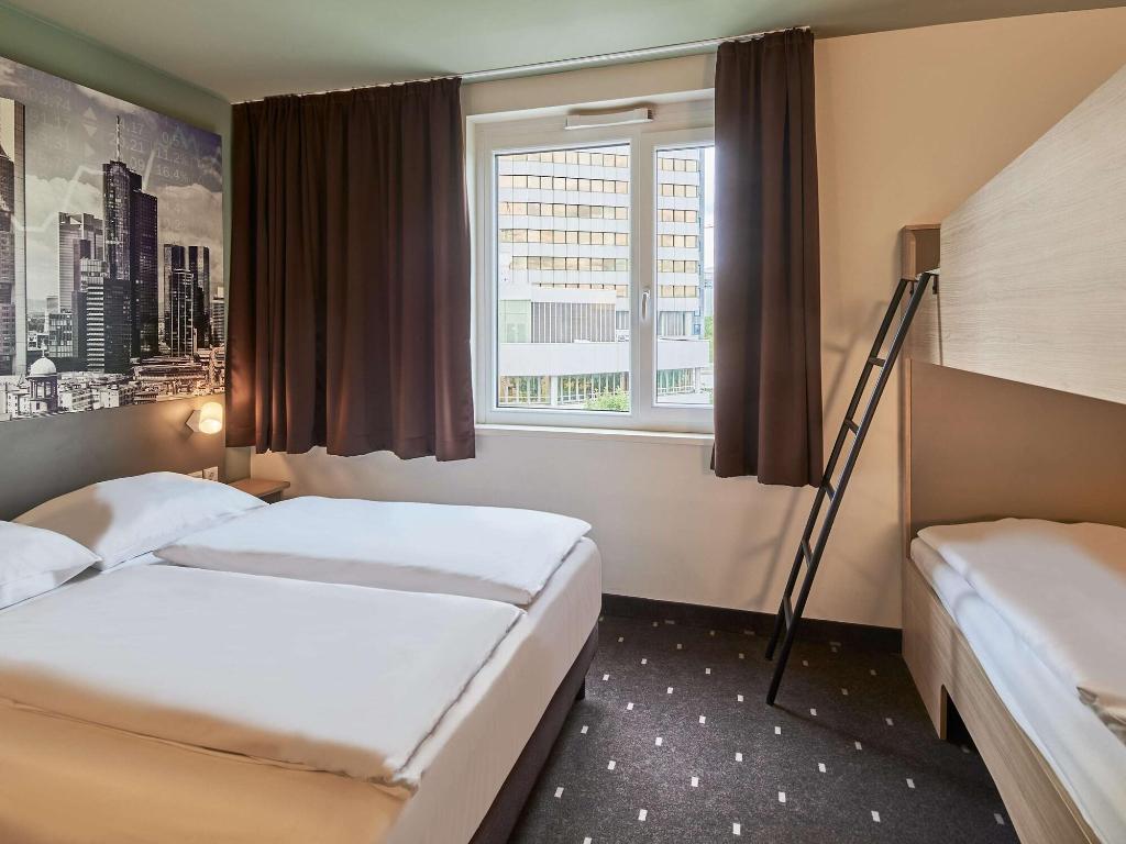 B&B HOTEL Frankfurt-West