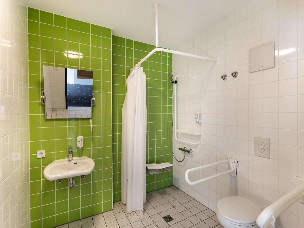 B&B HOTEL Freiburg-Süd