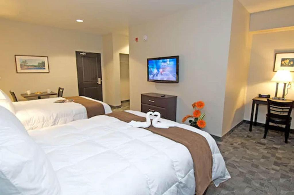 Midland Inn & Suites