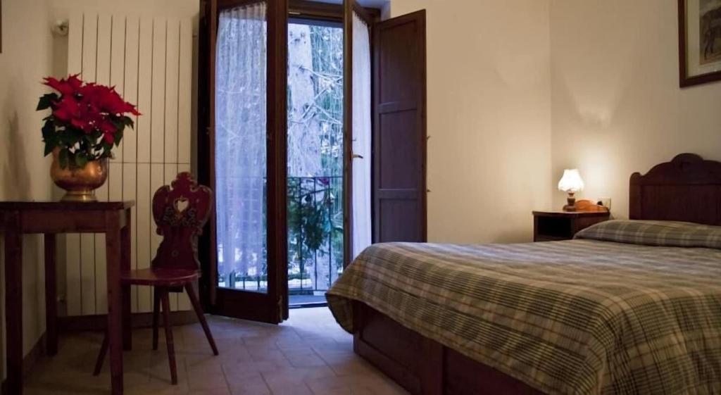 LH Albergo Paradiso