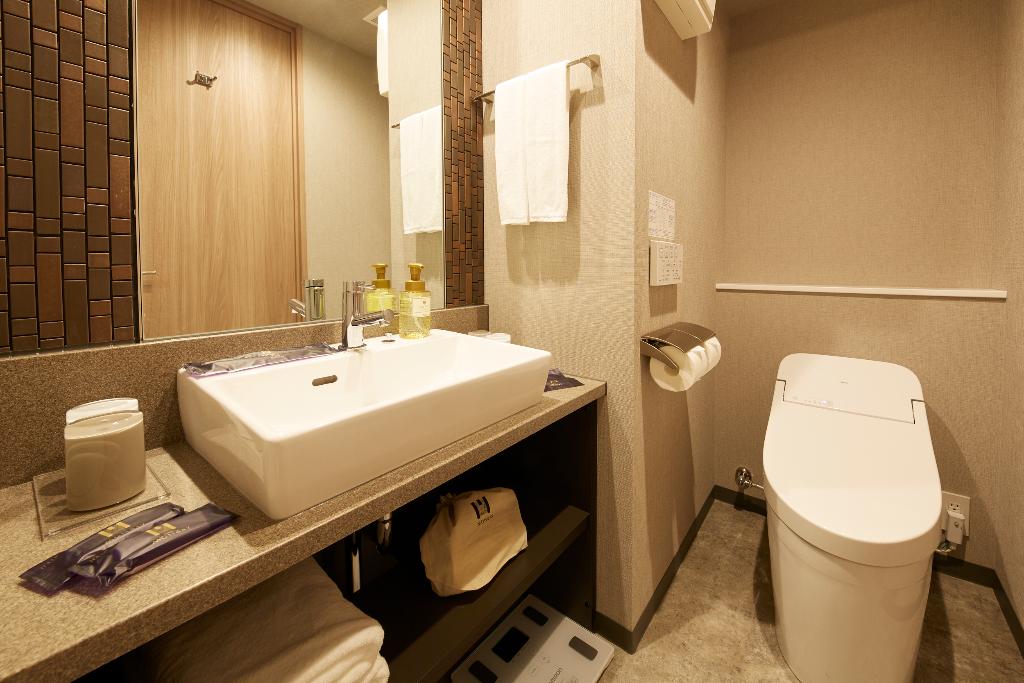 MONday Apart Premium Ueno