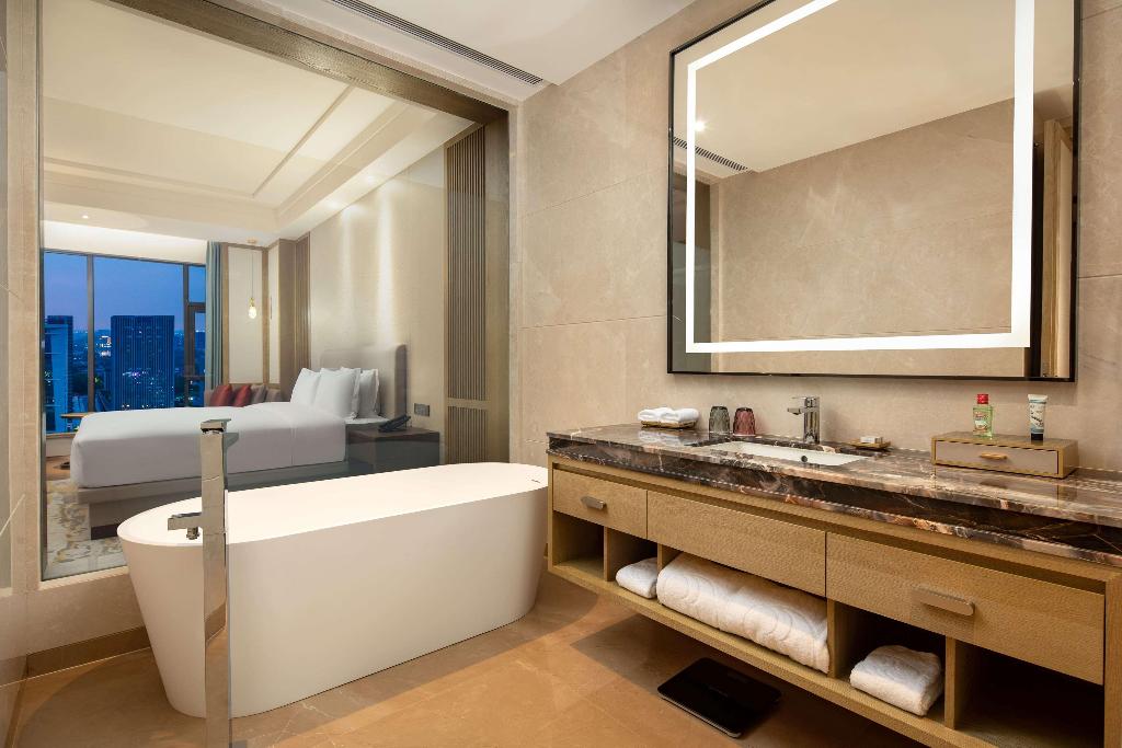 Ramada Plaza By Wyndham Dongguan Songshan Lake