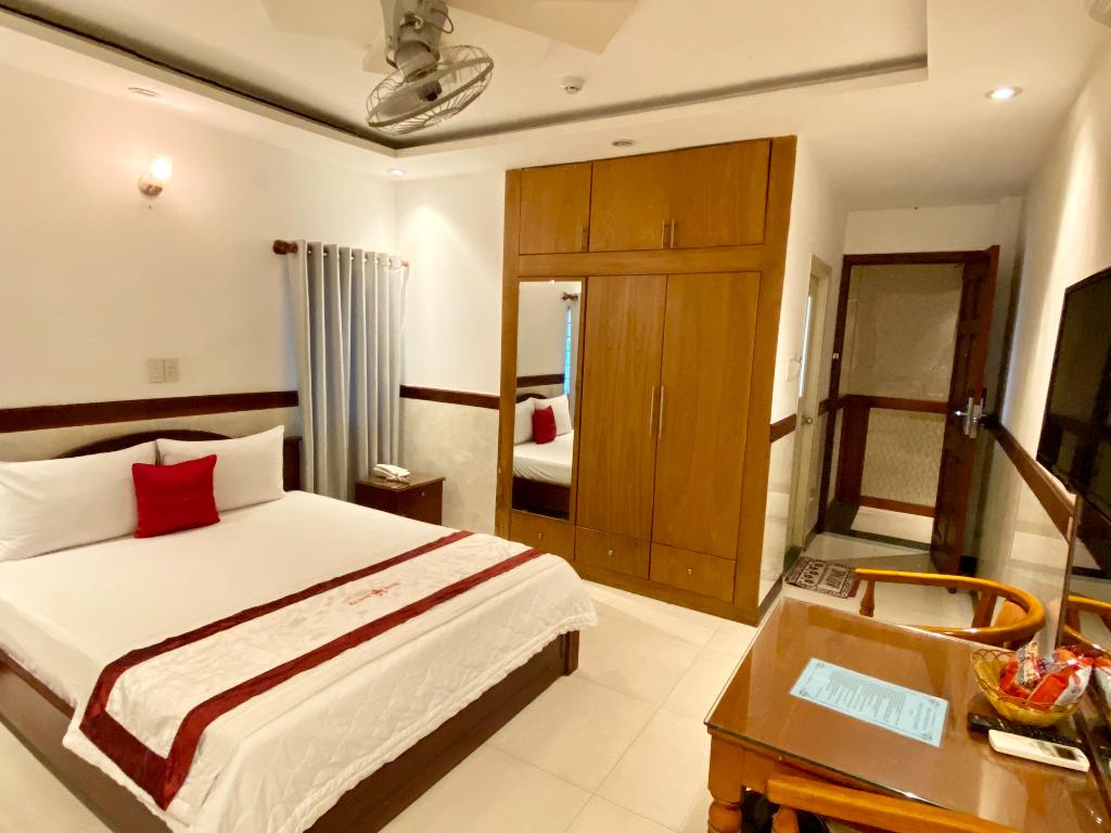 Ha Oanh 2 Hotel by ZUZU