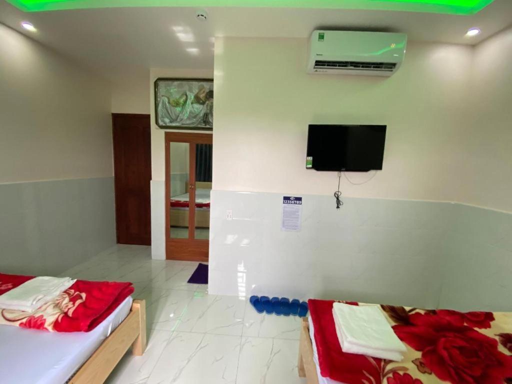 Hoang Anh Hotel by ZUZU