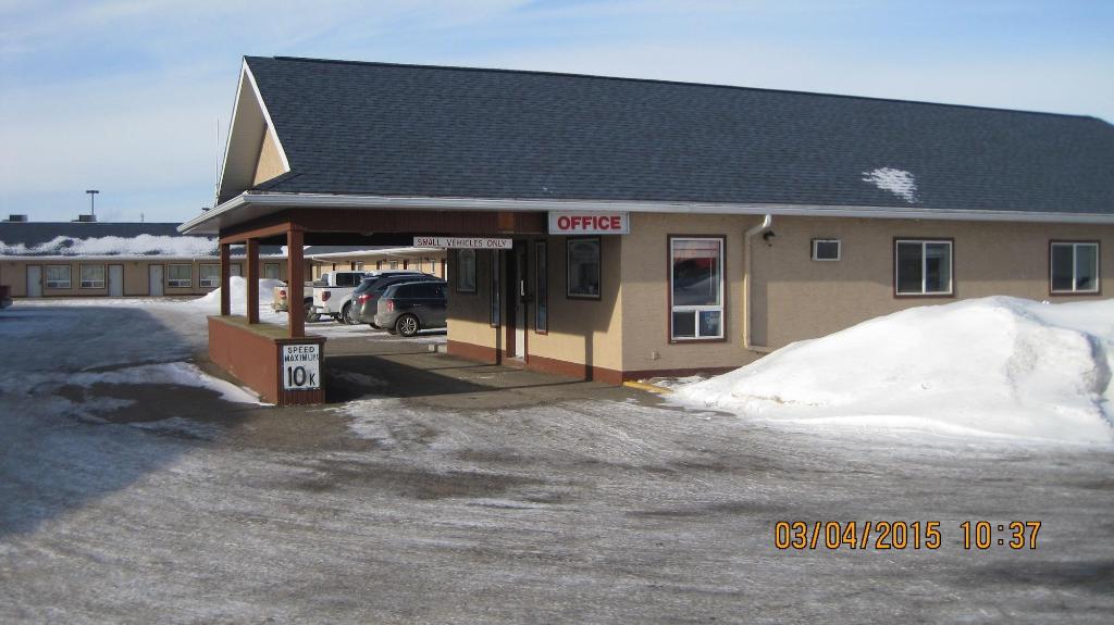 Stars Inn & Suites Building B