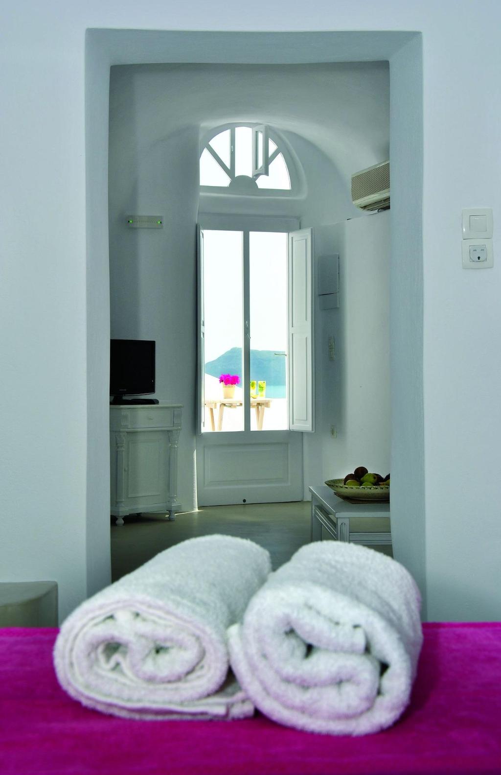 Thirea Suites & Studios - Adults Only