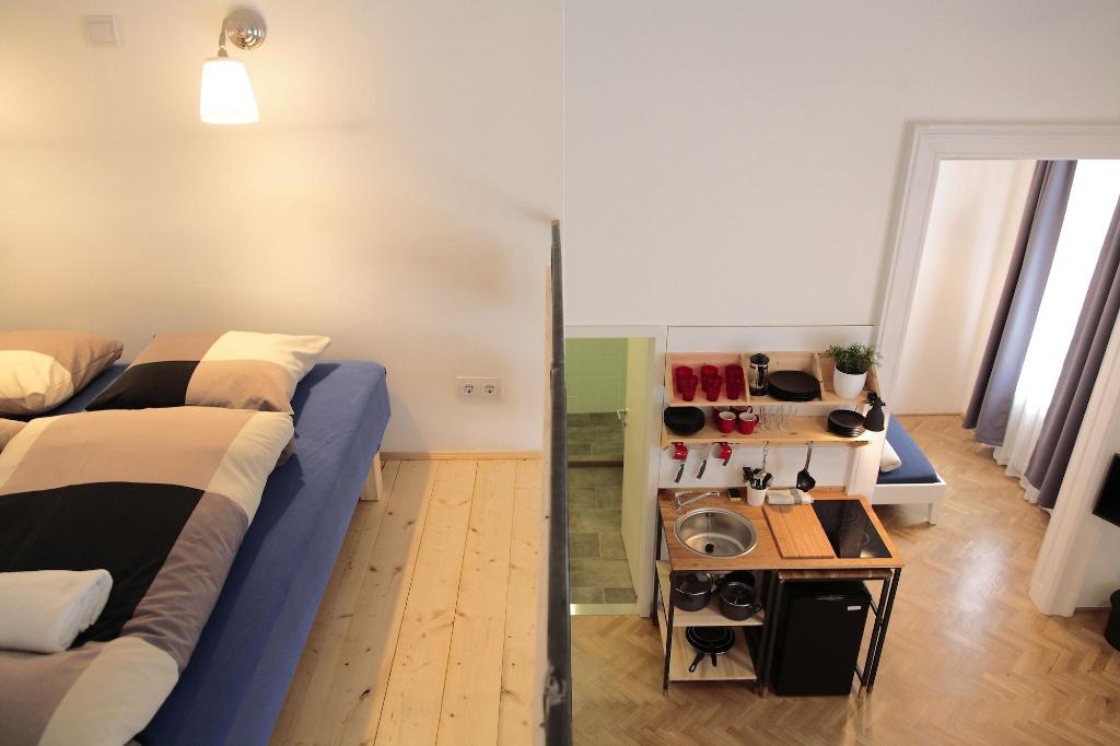 Maverick Apartments & Vintage Doubles