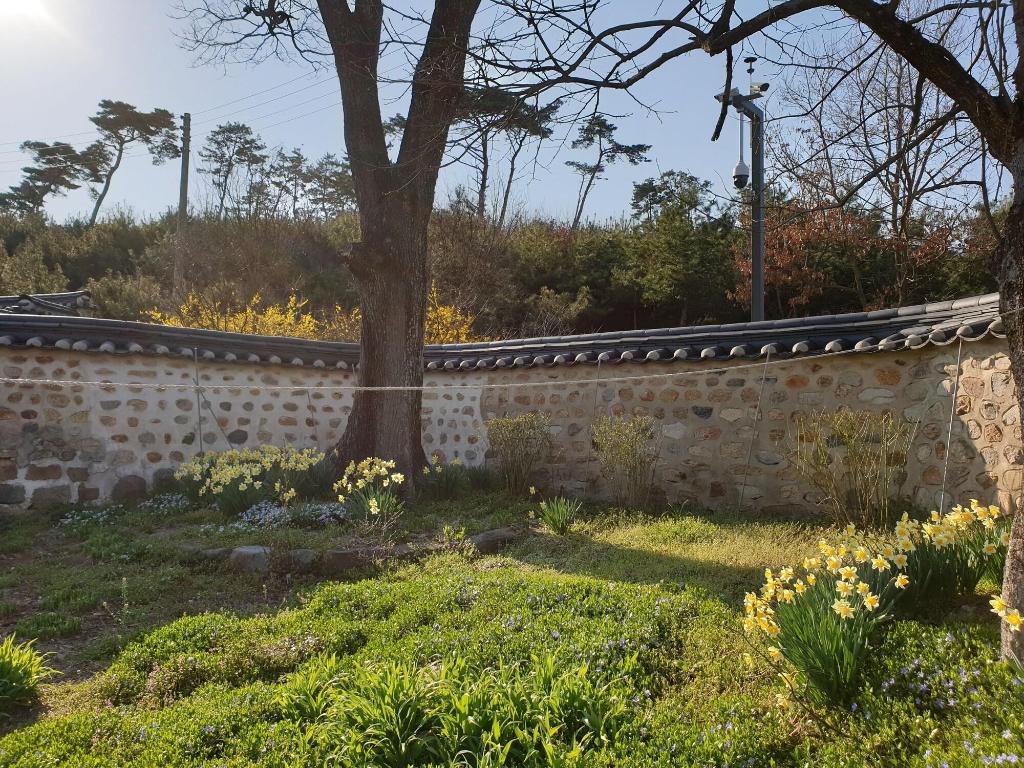 Gyeamgotaek - General view