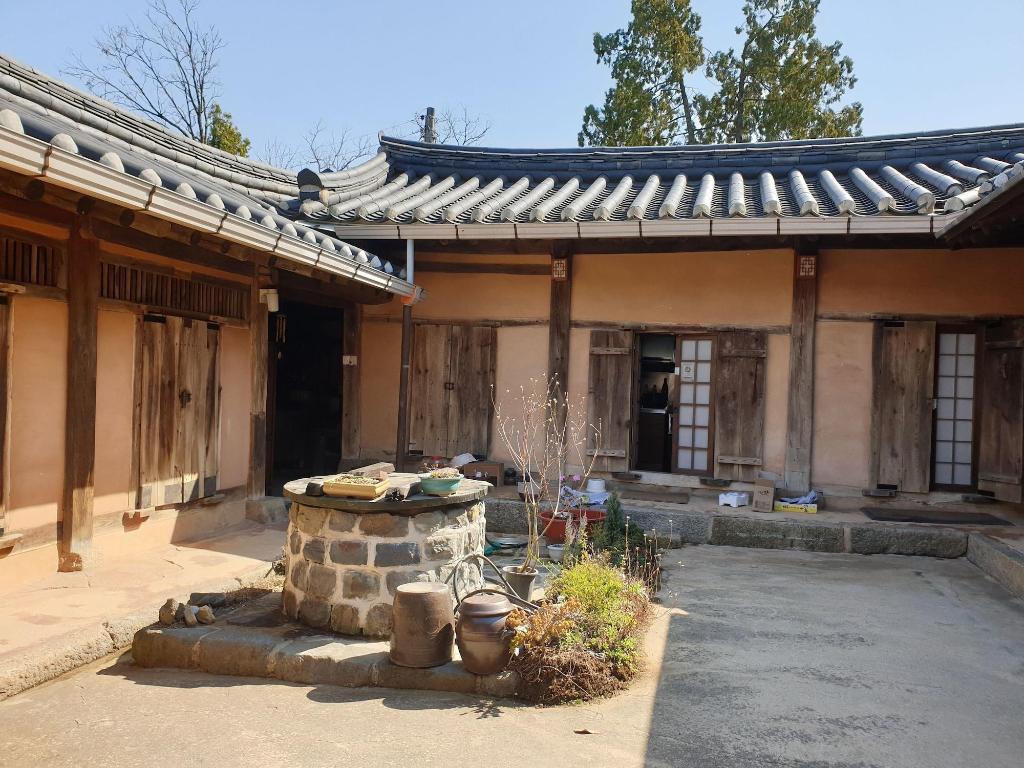 Gyeamgotaek - Lobby