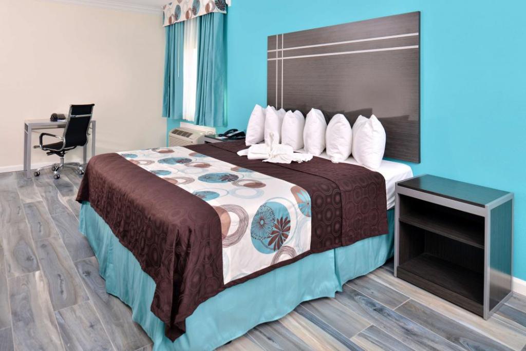 Americas Best Value Inn & Suites Houston At Hwy 6