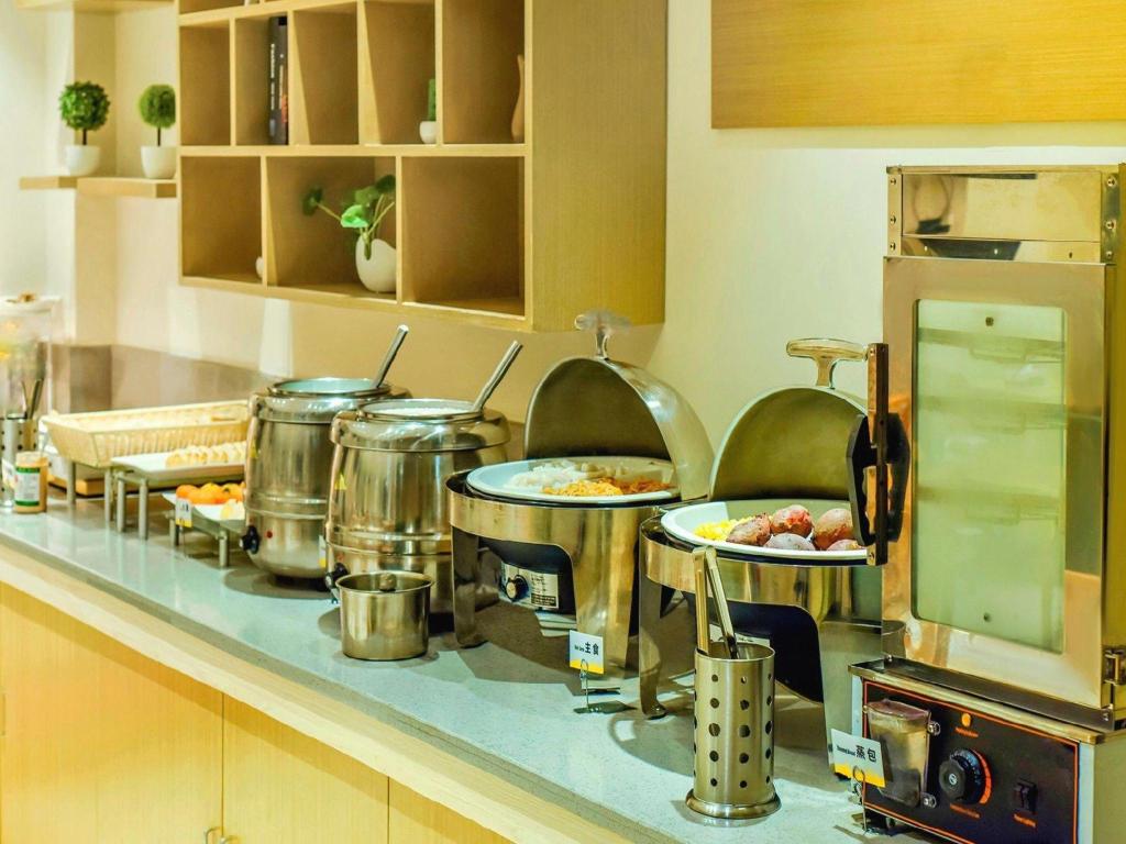 City Comfort Inn Zhanjiang Leizhou Xihu Avenue