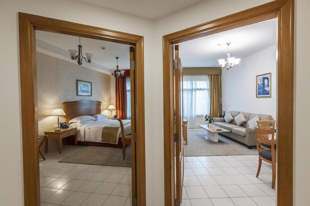 hotel-thumb