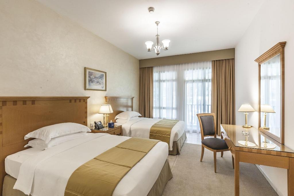 hotel-thumb