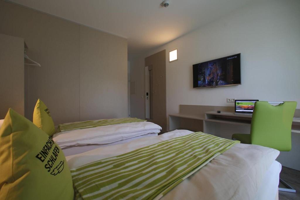 Smart Motel
