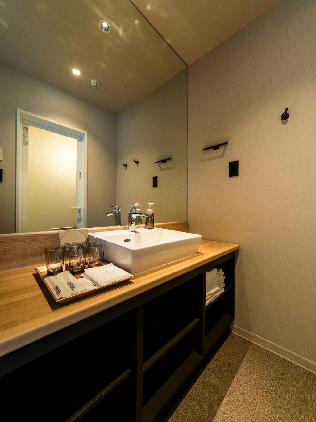 Alphabed Inn Fukuoka Ohori Park