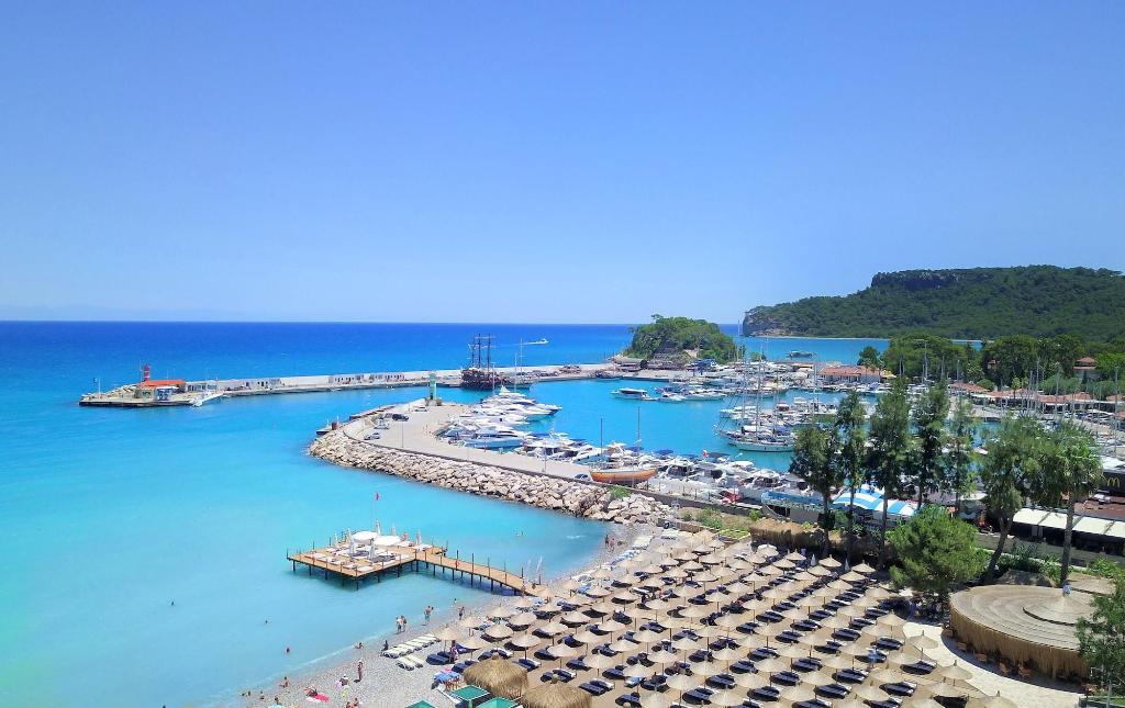Fun & Sun Active Imperial Turkiz Hotel