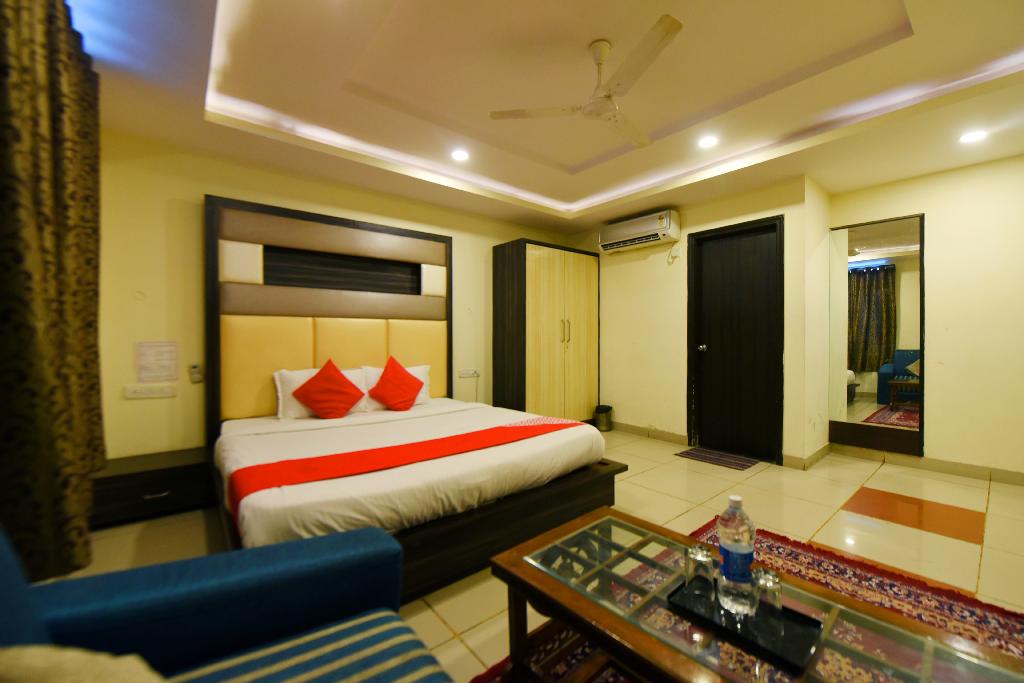3971 Hotel Tip Top
