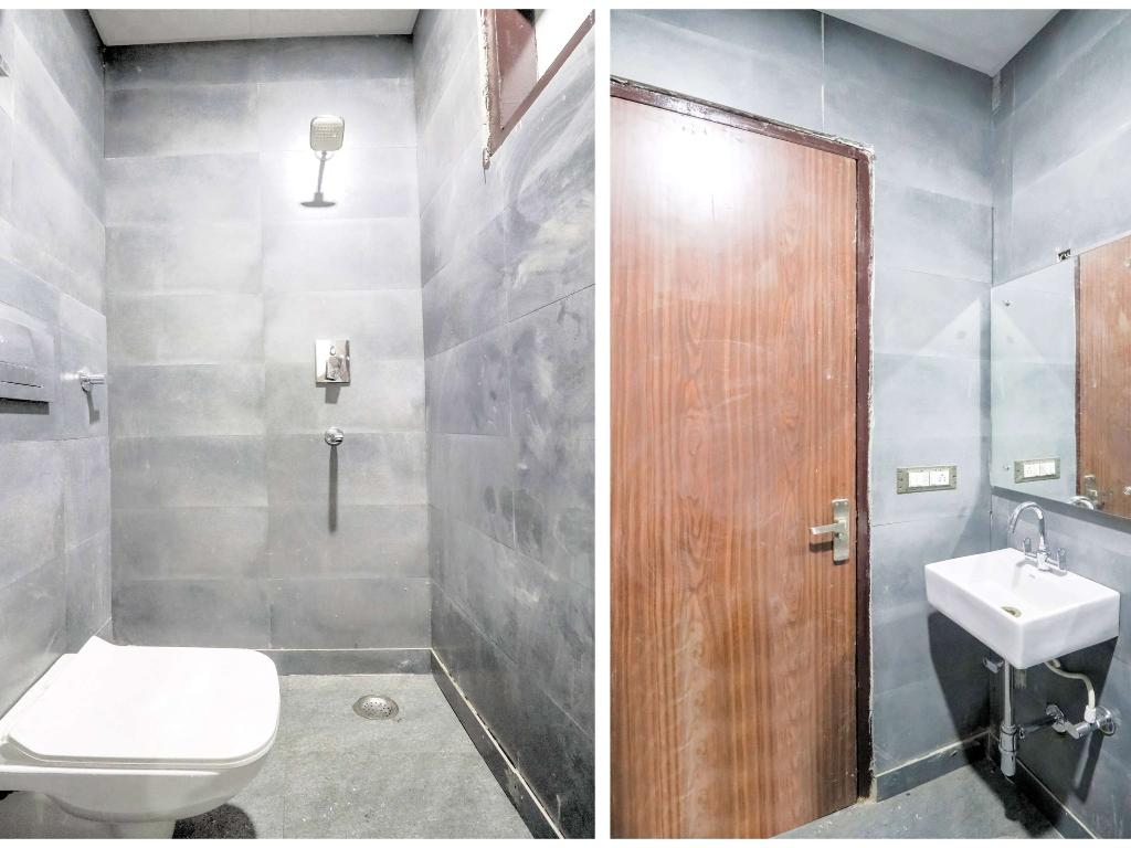 Collection O 79356 Mahavir Enclave